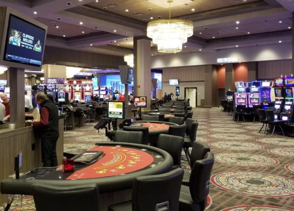 Online Live Casino Thrills Await You